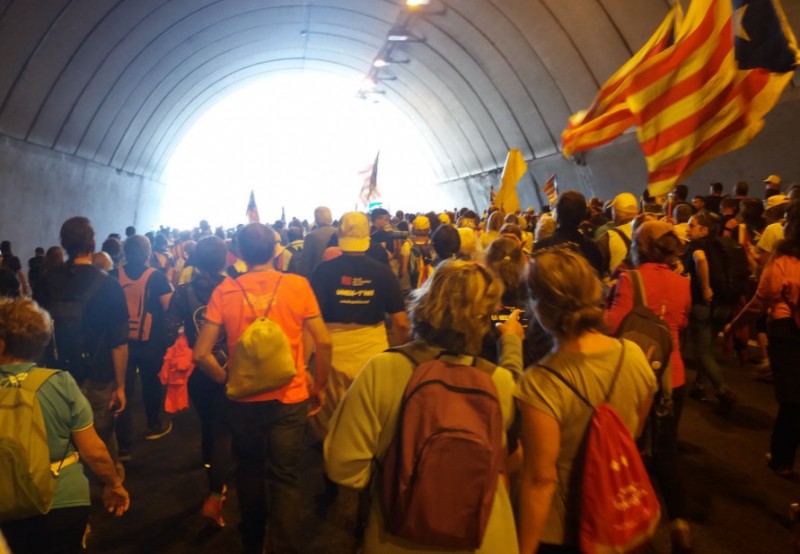 <span style='color:#780948'>ARCHIVED</span> - A million protesters expected in Barcelona as Catalan separatists call a general strike