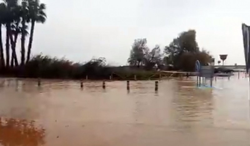 <span style='color:#780948'>ARCHIVED</span> - VIDEO: Flooding in San Pedro del Pinatar forces the closure of the regional park