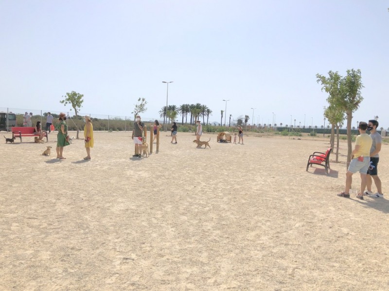 <span style='color:#780948'>ARCHIVED</span> - New dog exercising area opens in Los Alcázares