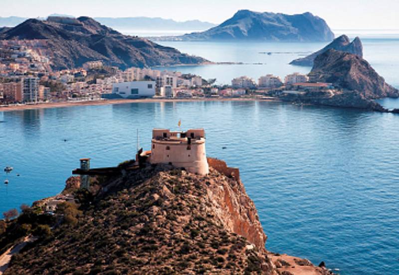 <span style='color:#780948'>ARCHIVED</span> - July 29 free guided tour of the Castle of San Juan in Aguilas 