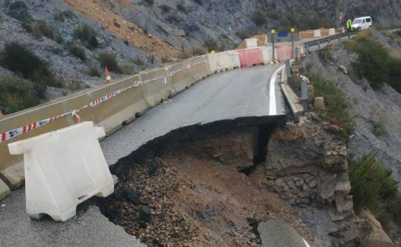 <span style='color:#780948'>ARCHIVED</span> - Cedacero road to La Azohia and Isla Plana will reopen this Wednesday