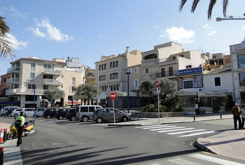 Violent Irish tourist arrested in Spain following row over politics