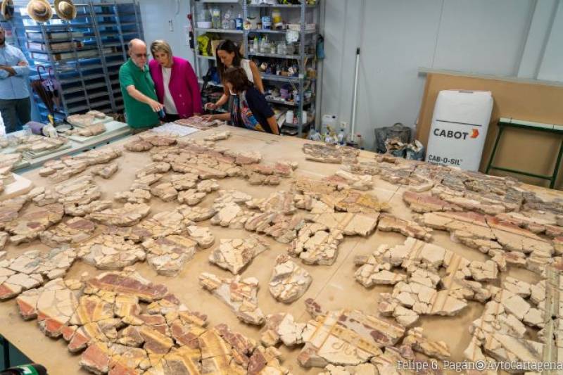 The first phase of excavation of the portico of the Roman Theatre of Cartagena is almost complete