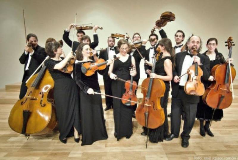 April 5 Il Concertino Accademico strings group at the seafront auditorium in Aguilas