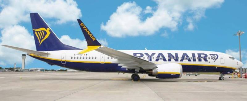 Brits stranded in Spain as airport staff refuse to wait for diverted Ryanair flight