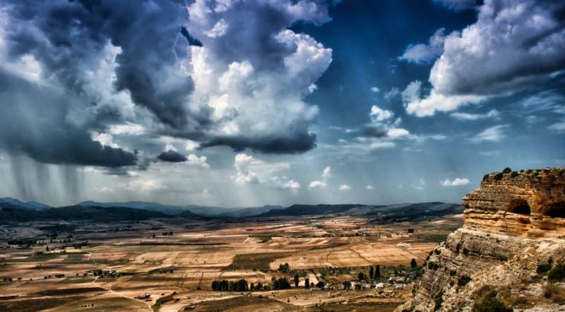 A dry April in Murcia turns into a May with weather warnings for storms