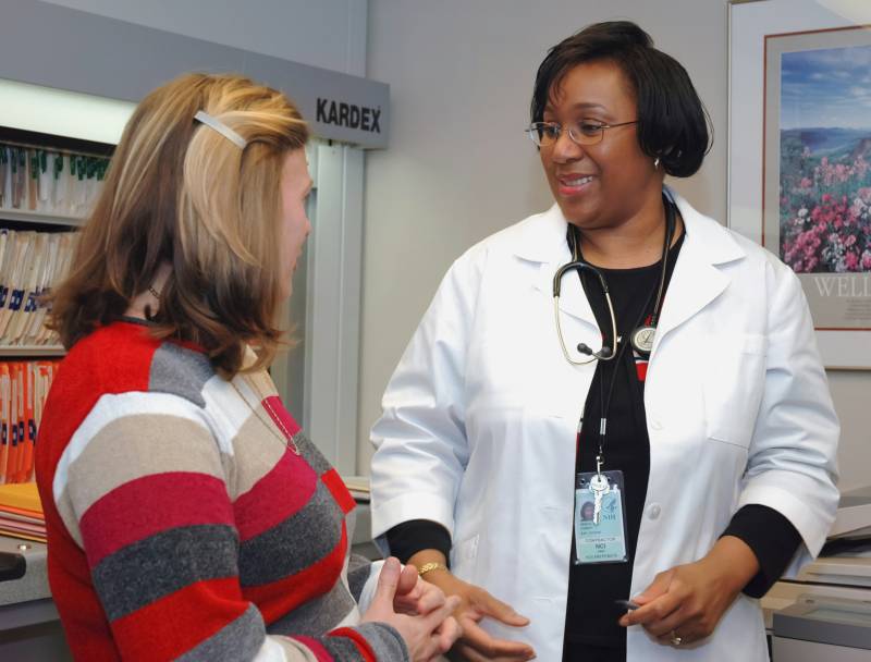 Spanish doctors say fighting health hoaxes is now part of their daily routine
