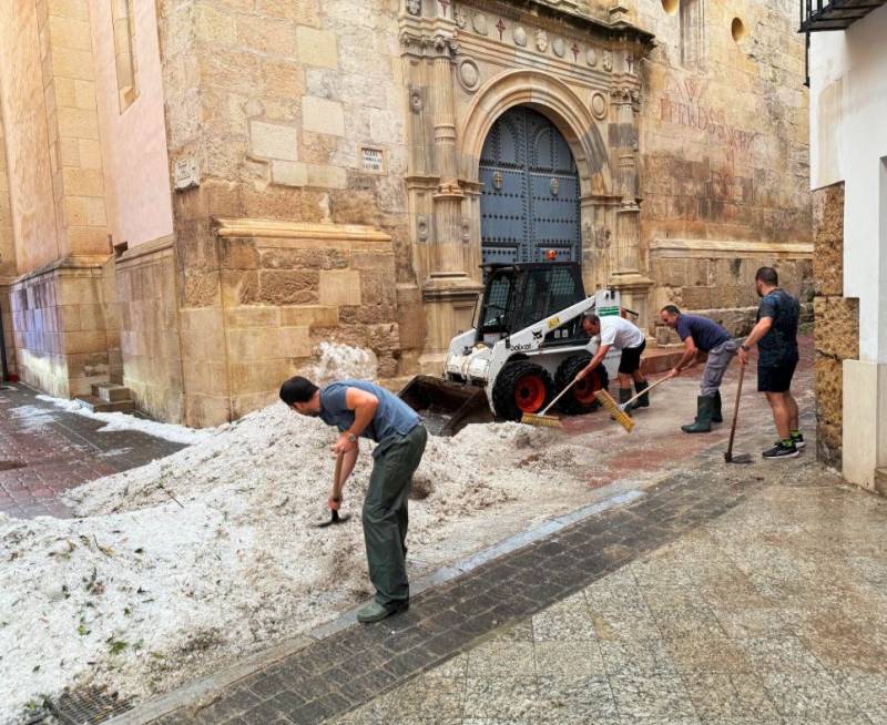 VIDEOS: Summer storm batters northwest Murcia with hail, flooding and emergency evacuations