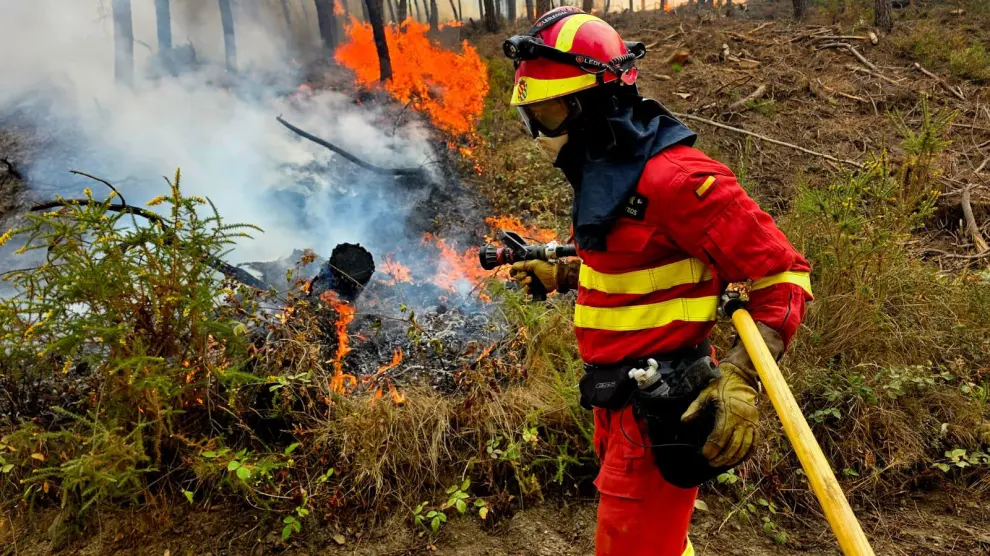 Spanish Navy marines and European crews join fight as wildfires enter ninth day