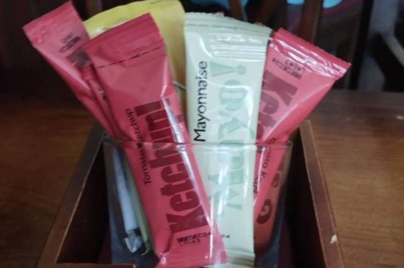 No more ketchup or sugar sachets in Spanish restaurants after August