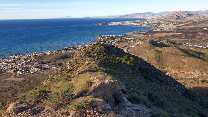 July 23 Free guided hike up to the top of Cabezo del Mojón in Isla Plana
